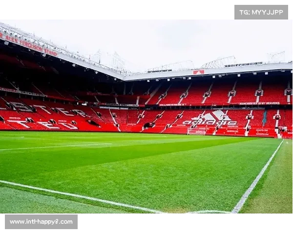 英超球星回归故乡参与义务执教推动社区足球发展